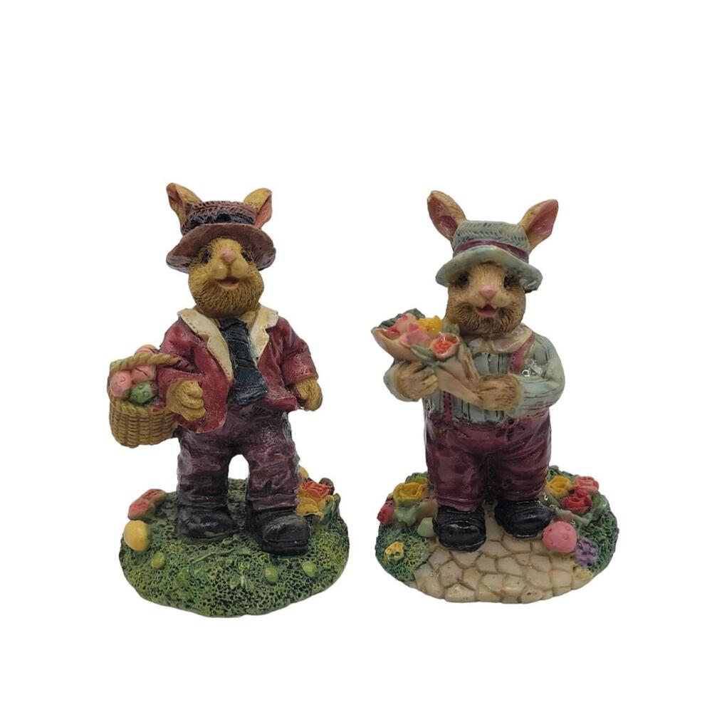 Rabbit Picking Easter Egg amd Rabbit Holding Flower Bouquet Figurine